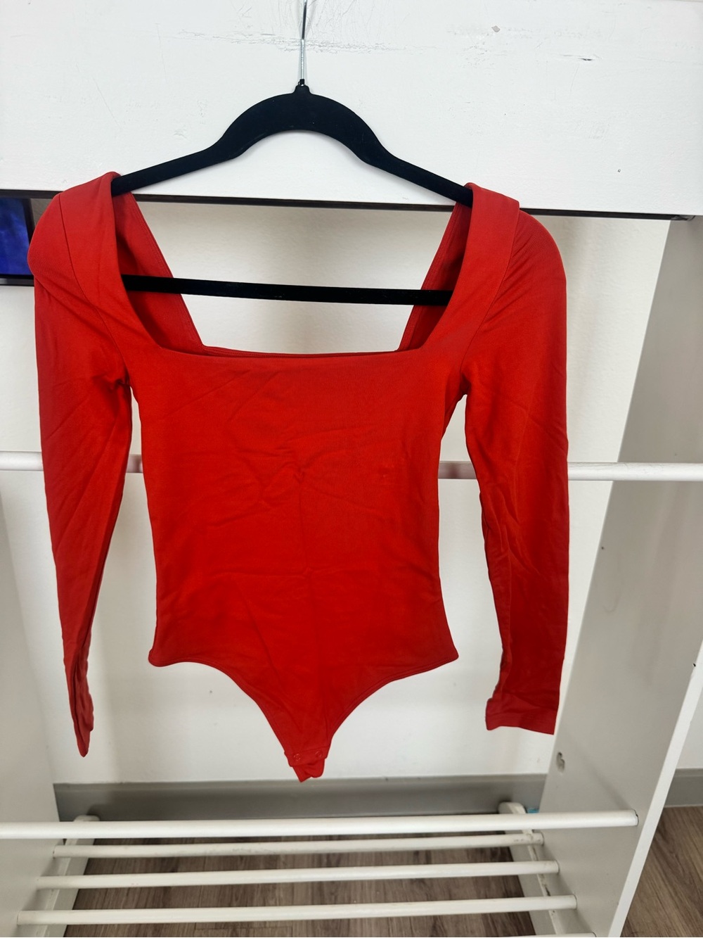 Babaton Red Square-Neck Long-Sleeve Bodysuit